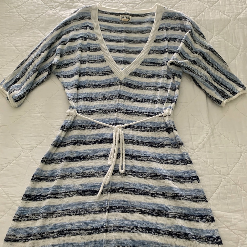 Beach Swimsuit Coverup Light Weight Fabric Size XS
